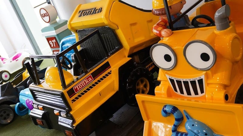 424 Play Factory playground photo 1