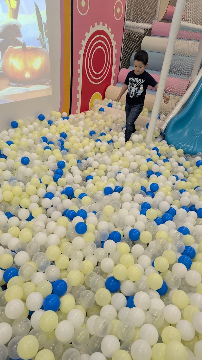 Adventure Alley playground photo 3