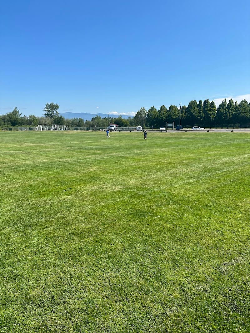 Bakerview Park playground photo 2