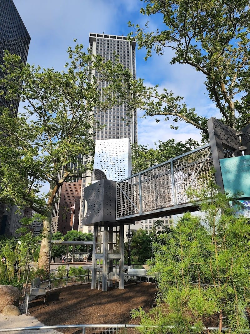 Battery Playscape playground photo 3