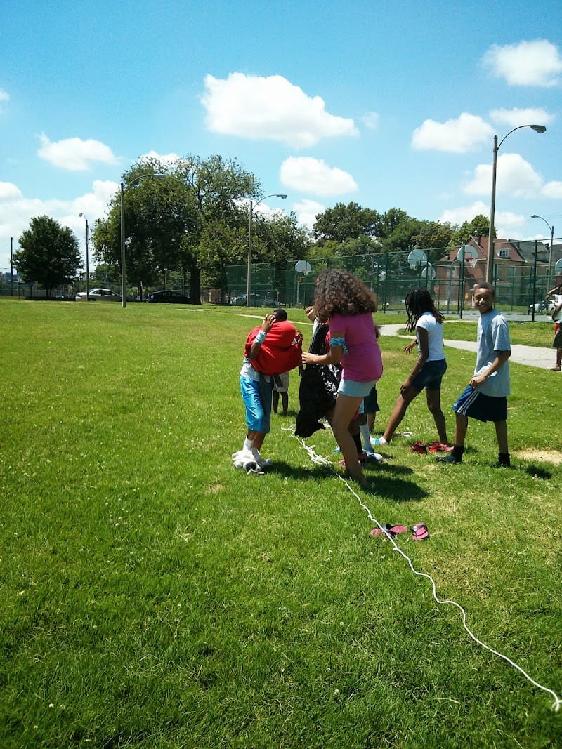 Beckett Park playground photo 3