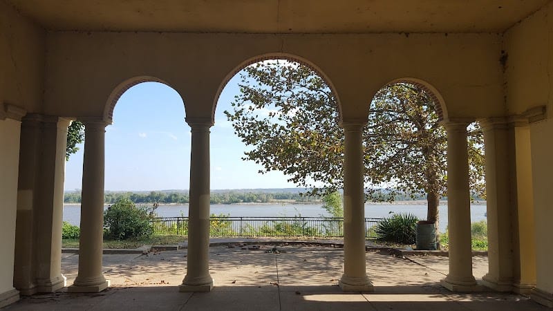 Bellerive Park playground photo 2