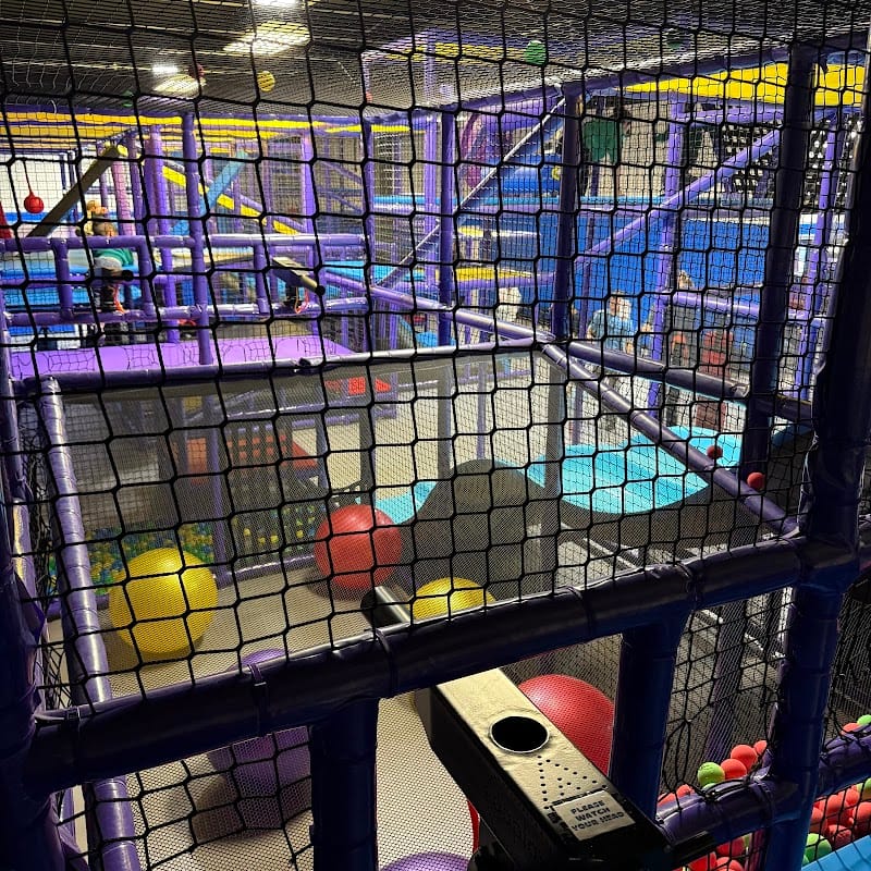 Bobbi's World playground photo 3