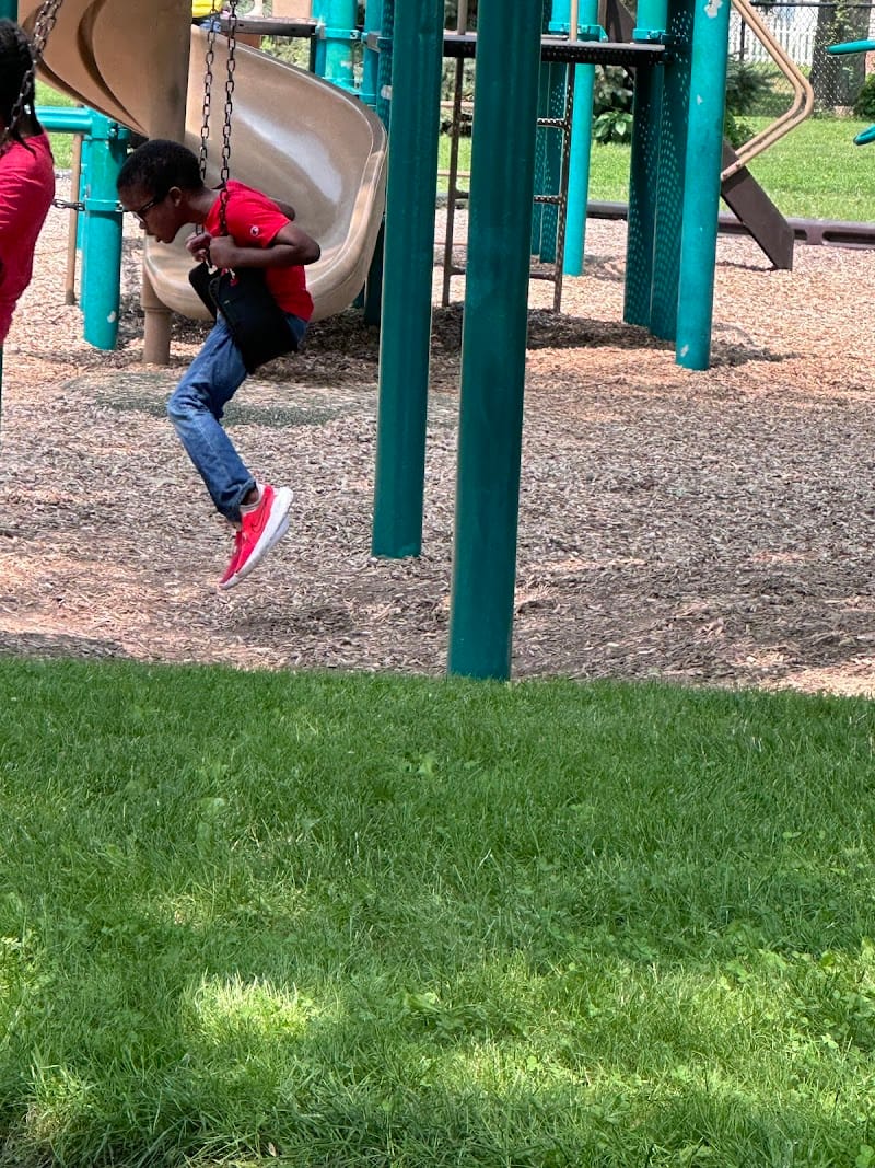 Chelton Park playground photo 3