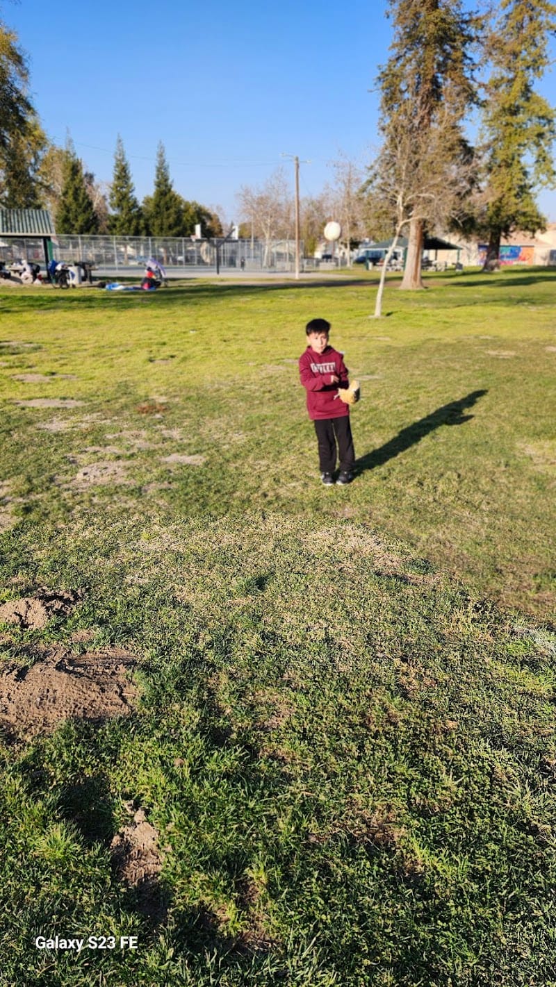 Columbia Waterpark playground photo 2