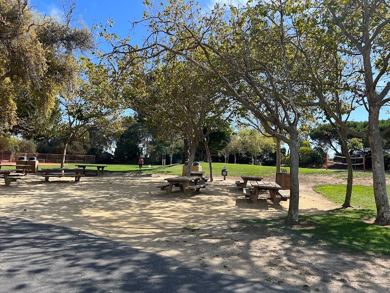 Commodore Park playground photo 1