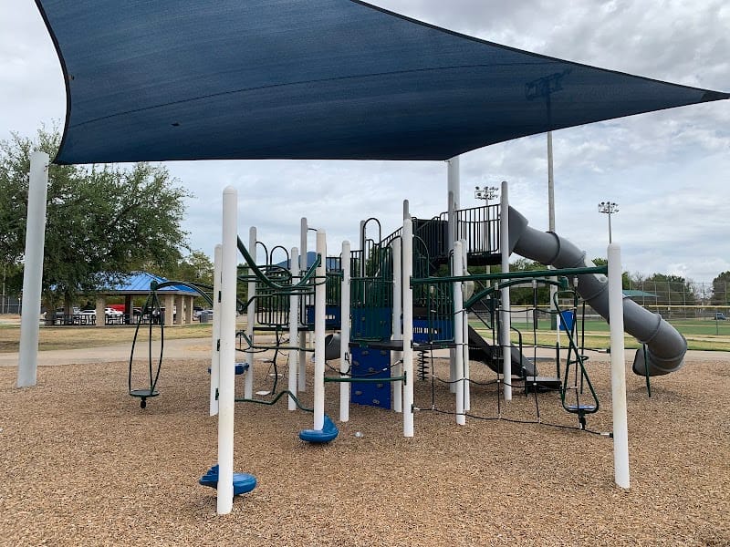 Cravens Park playground photo 1