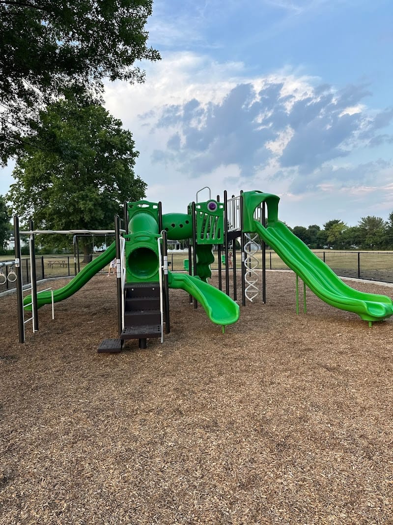 Cryerle Park playground photo 2