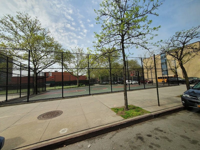 Dunbar Playground playground photo 2