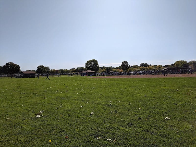 Dunham Park playground photo 3