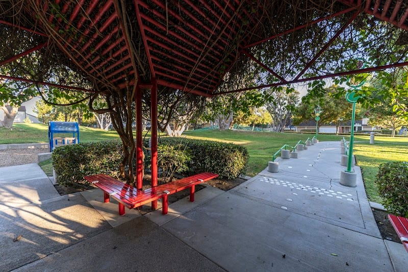 Echo Run Park playground photo 2