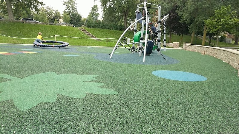 Eco Park playground photo 3