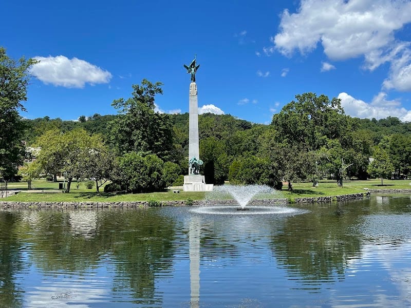 Edgemont Park playground photo 1