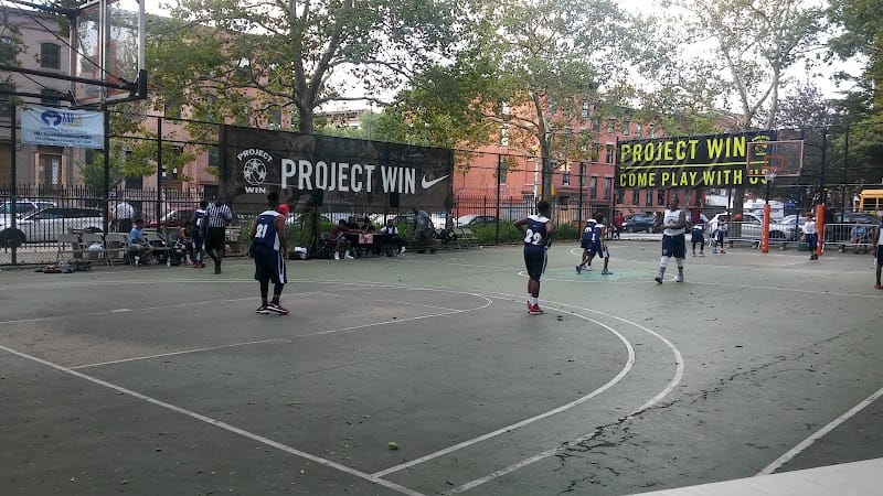 Edmonds Playground playground photo 3