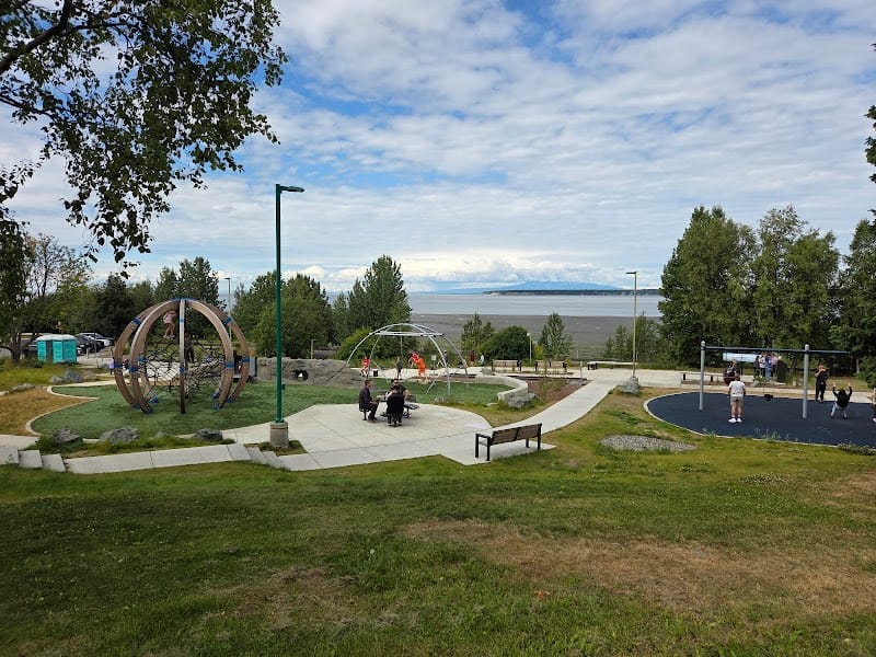 Elderberry Park playground photo 2