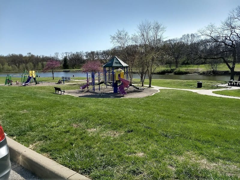 Englewood Park playground photo 2