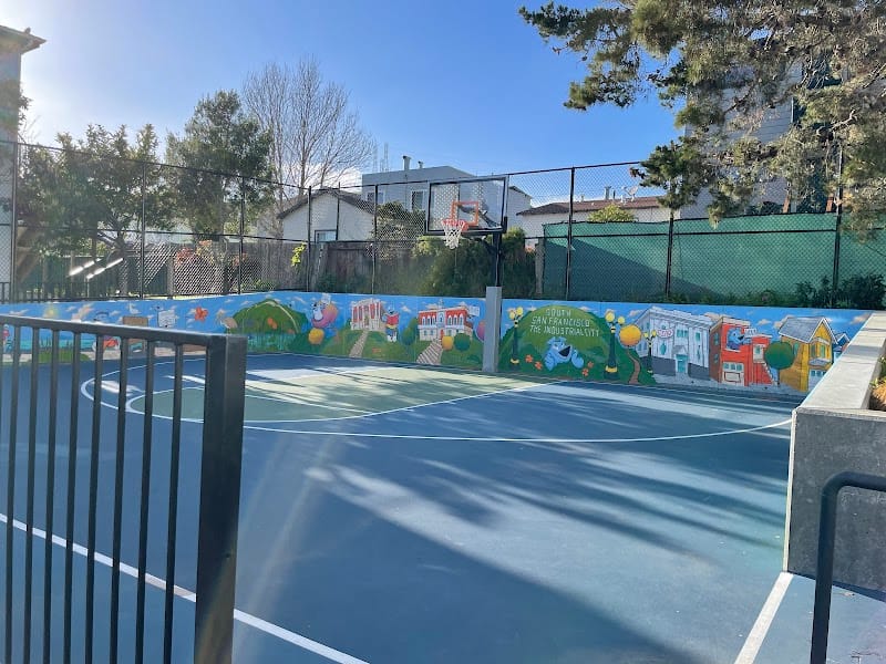 Gardiner Park playground photo 2