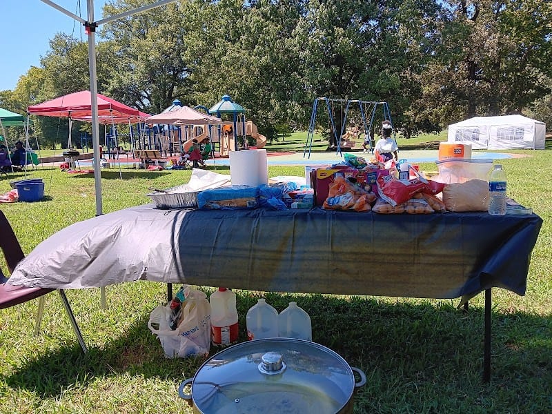 Glenview Park playground photo 2