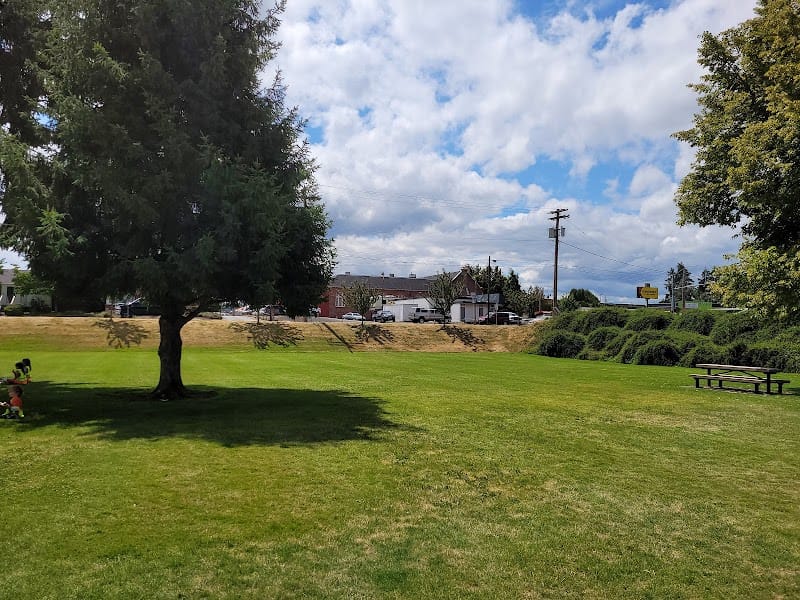 Grayland Park playground photo 2