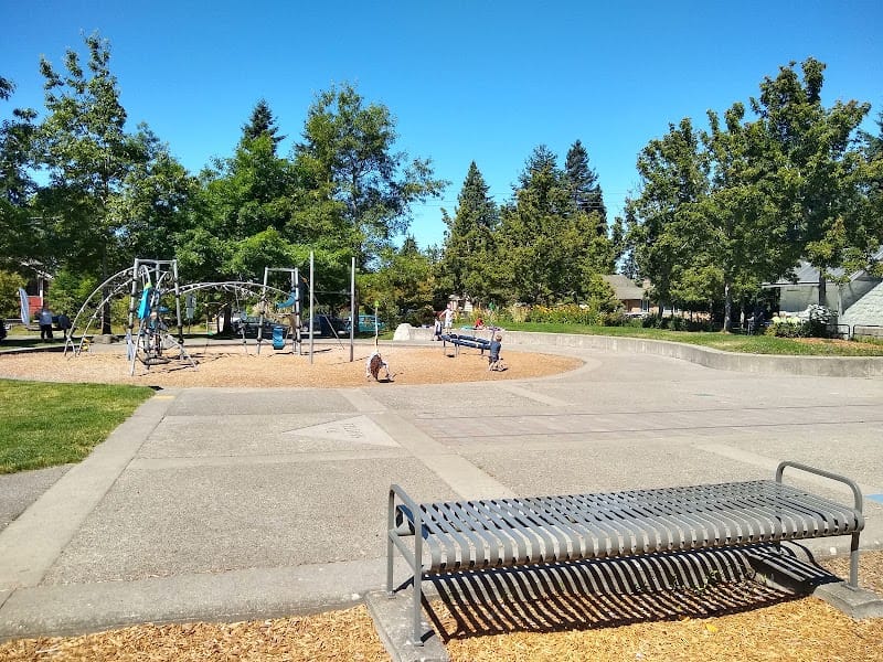 Greenwood Park playground photo 2