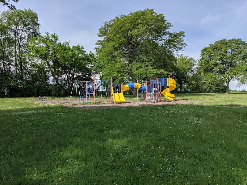 Heil Park playground photo 1