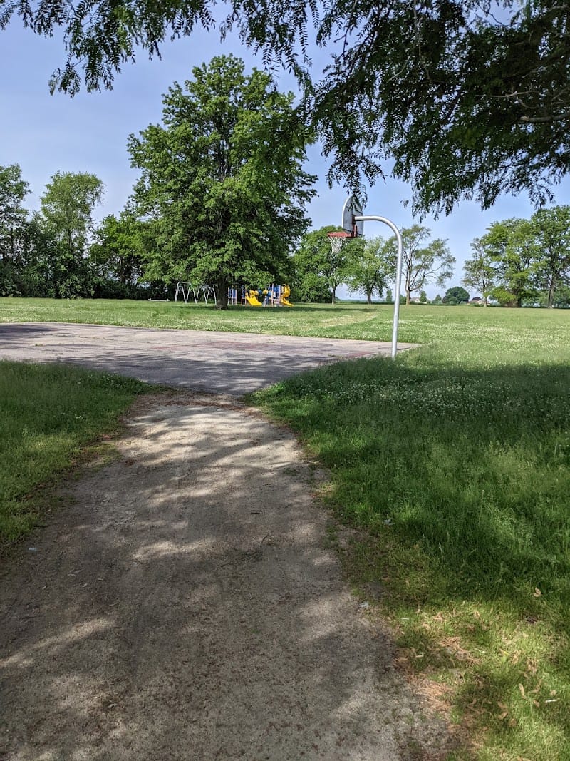 Heil Park playground photo 2