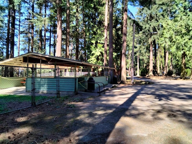 Hillcrest Park playground photo 3