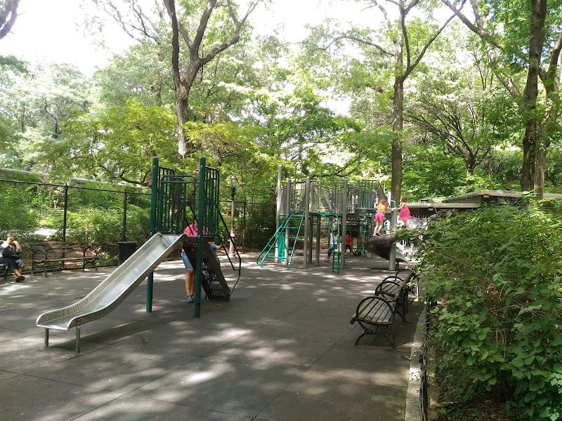 Hippo Playground playground photo 3