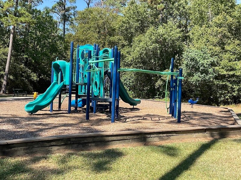 Hollaway (JC) Park playground photo 1