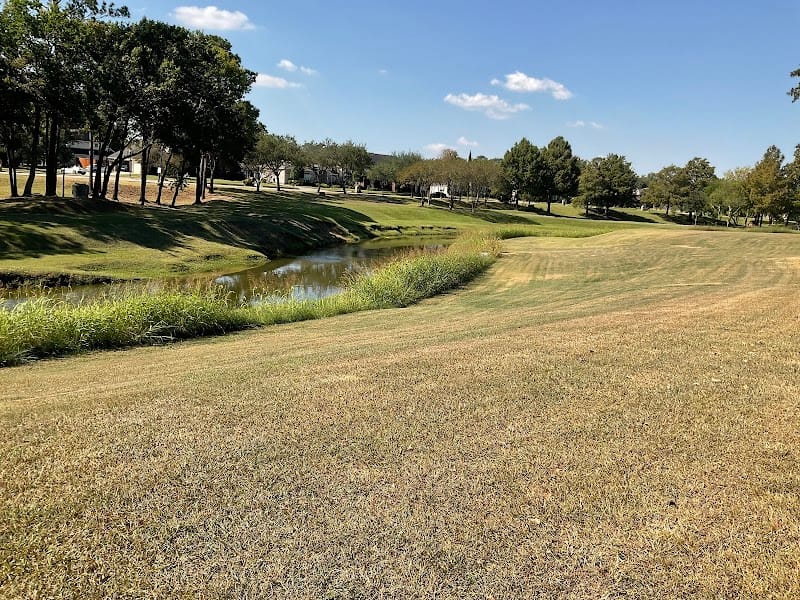 Hollaway (JC) Park playground photo 3