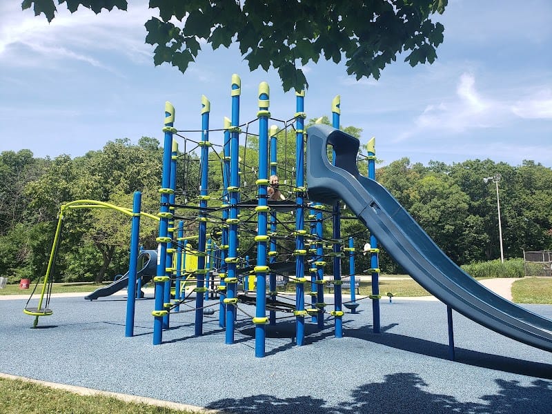 Holler Playground playground photo 1