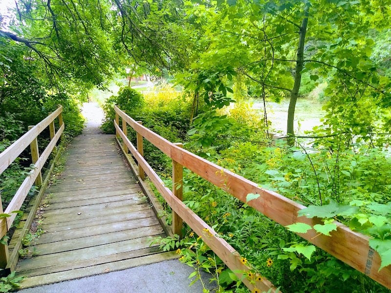 Holler Playground playground photo 3