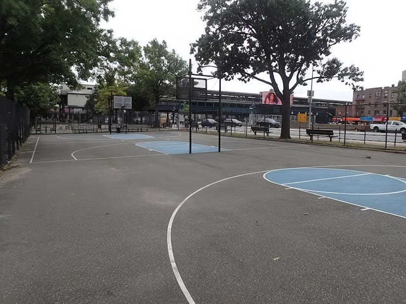 Hoyt Playground playground photo 3