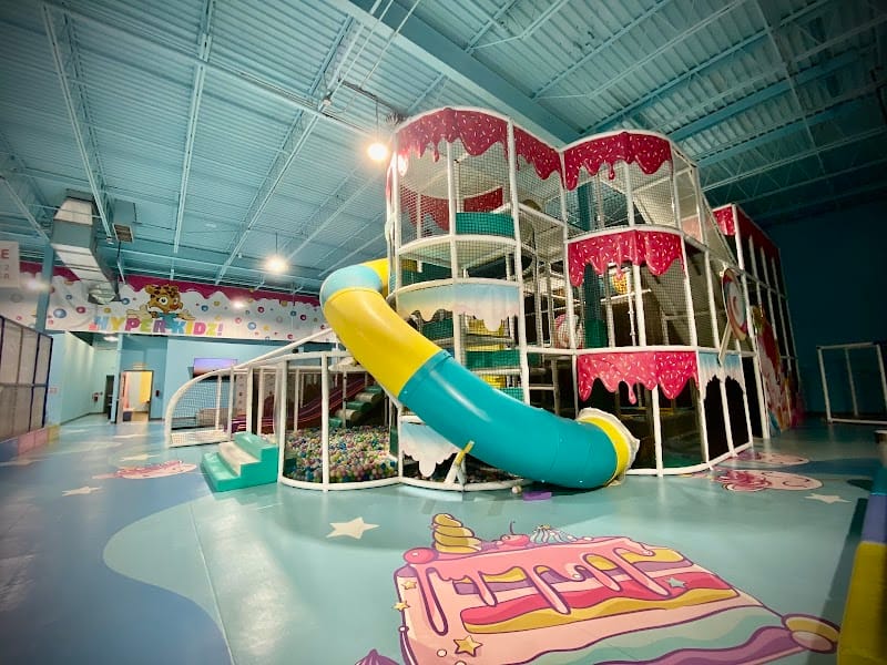 Hyper Kidz Ashburn playground photo 2