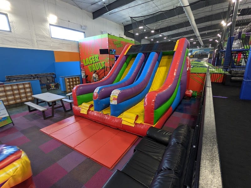 Jump Time playground photo 3