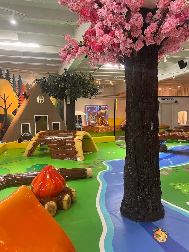 Kids Avenue playground photo 2