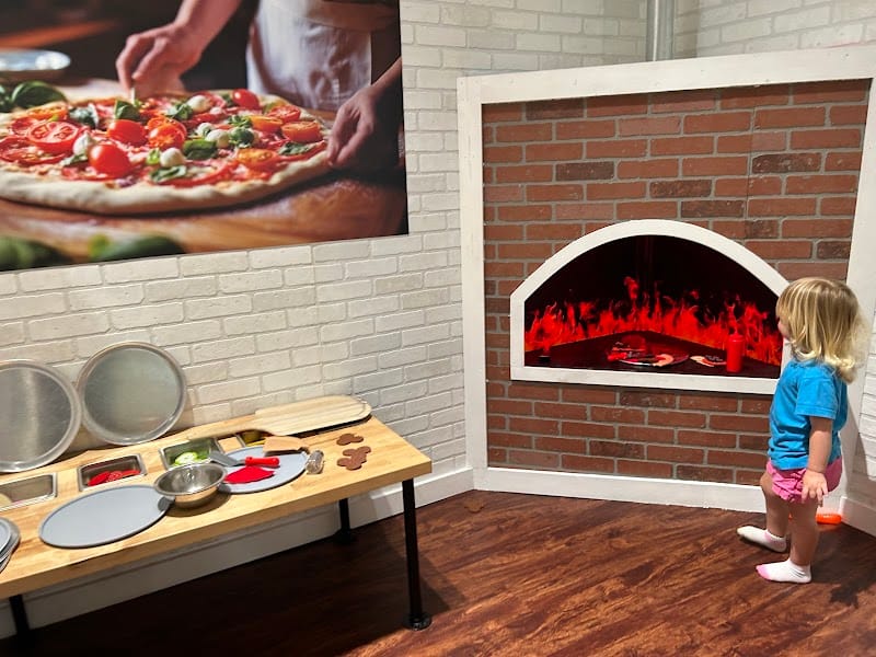 Kids Avenue playground photo 3