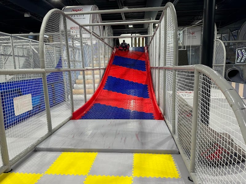 KIDS CITY KAPOLEI playground photo 1