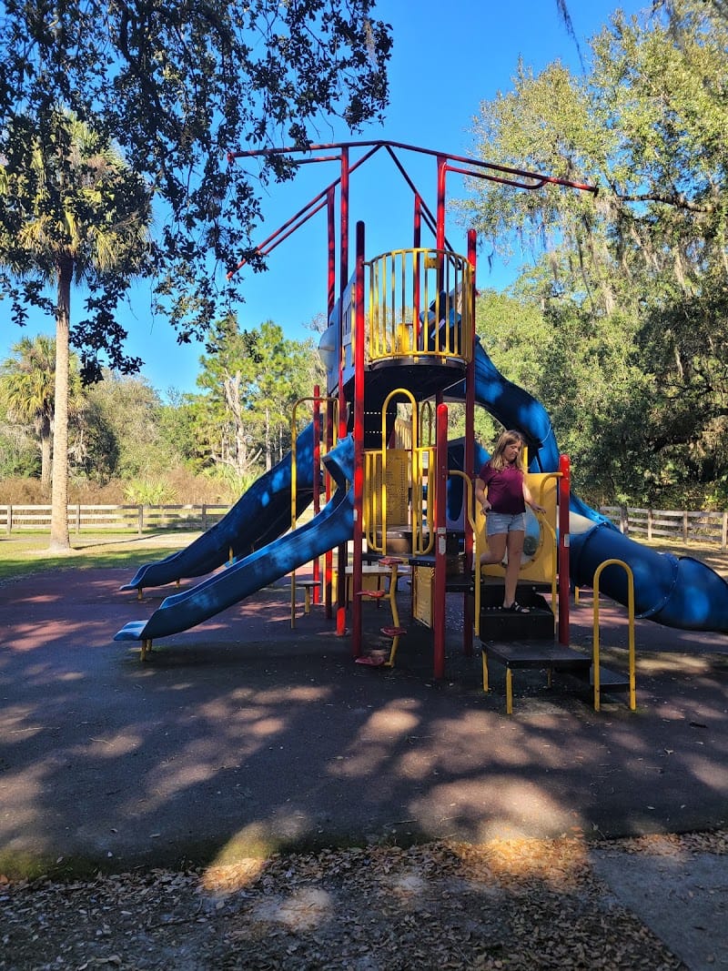Kids Play Ground playground photo 2