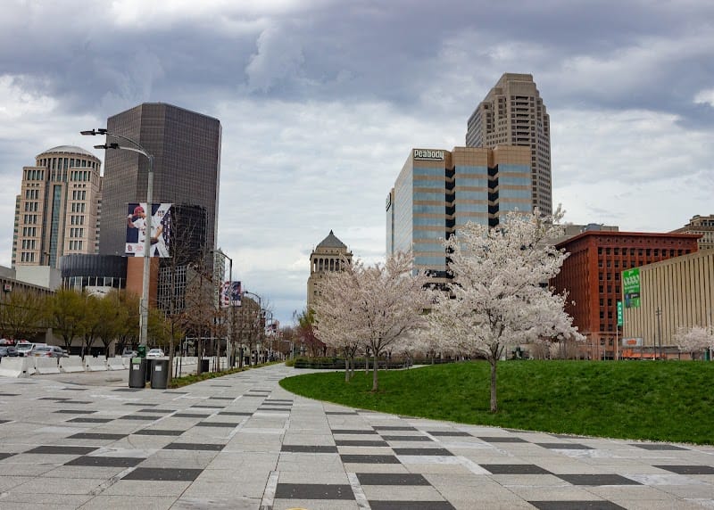 Kiener Plaza Park playground photo 2