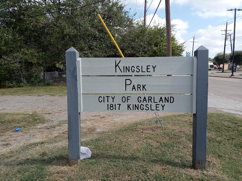 Kingsley Park playground photo 2
