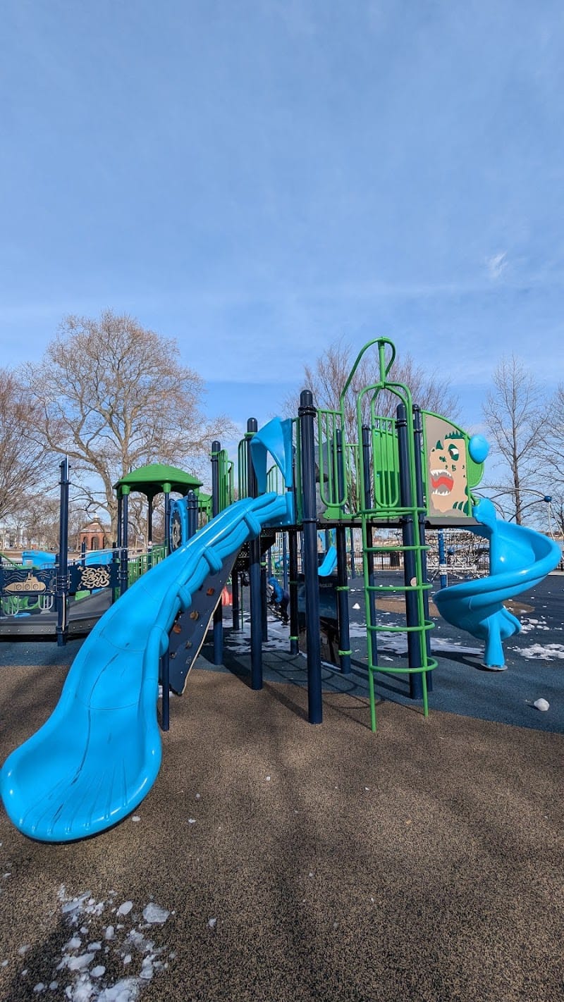 Lago Playground playground photo 1