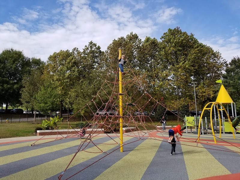 Lakeshore Park playground photo 3