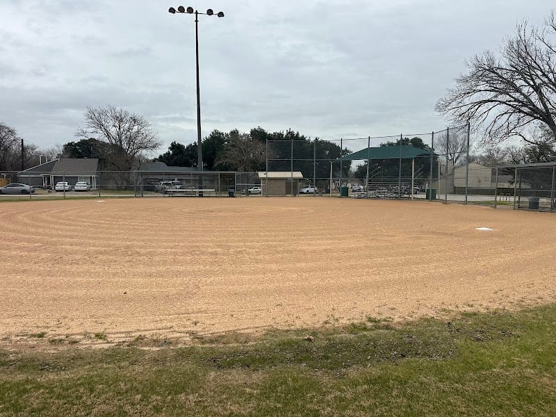 Lemontree Park playground photo 2