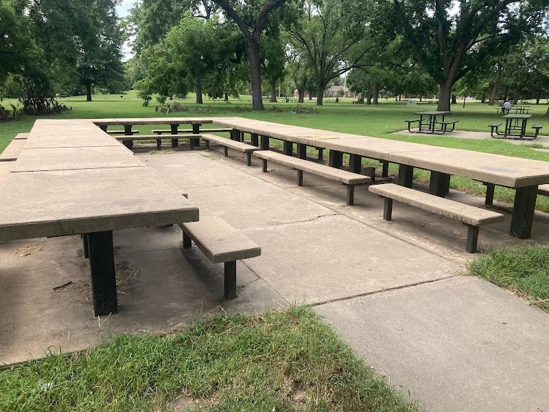 Linwood Park South playground photo 1