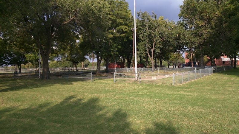 Linwood Park South playground photo 3