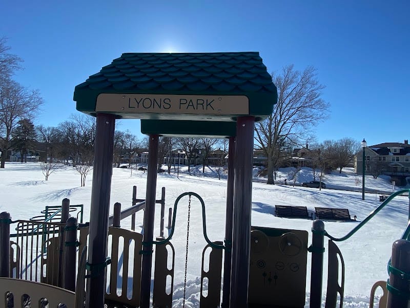 Lyon Park playground photo 3