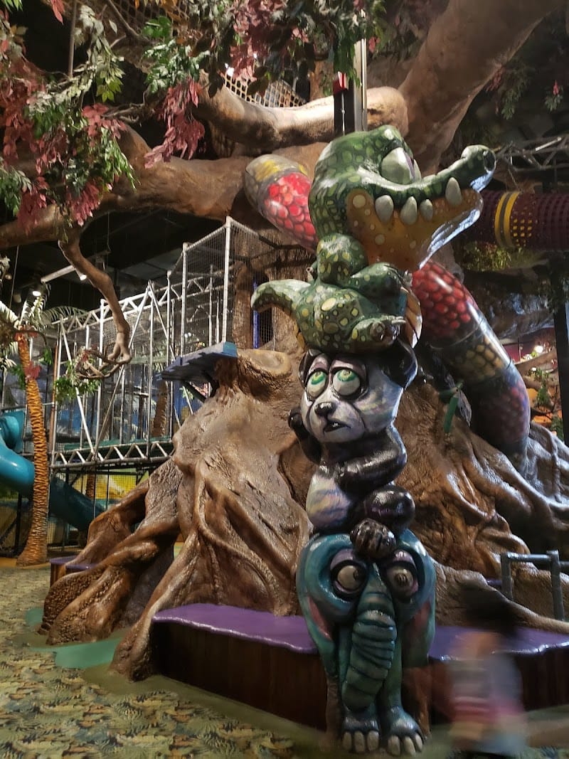 Makutu's Island playground photo 3