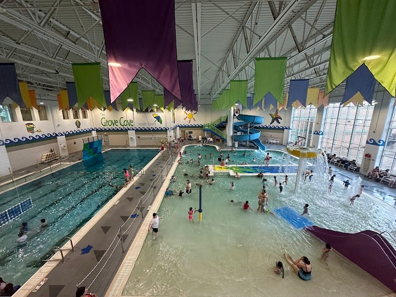 Maple Maze playground photo 3