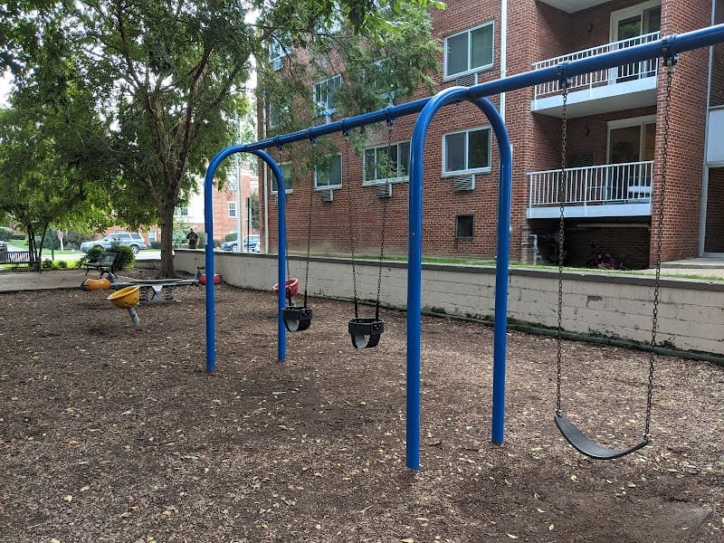 Mason Avenue Park playground photo 2